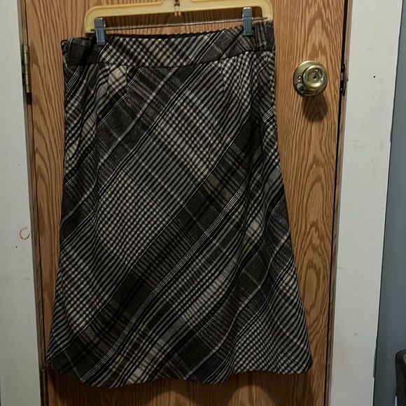 Loft wool skirt - Picture 2 of 3